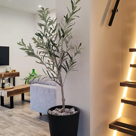 Prázdninový dům 2 Bedroom Stunning In Selca Rijeka